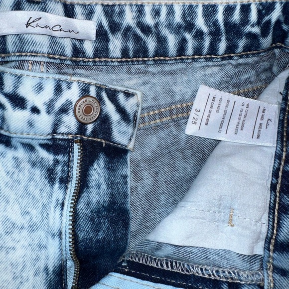 KanCan Acid Wash distressed shorts Size 25 EUC - Picture 2 of 4